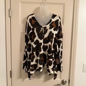 ⭐️ 5 for $25. Show Me Your MuMu sweater